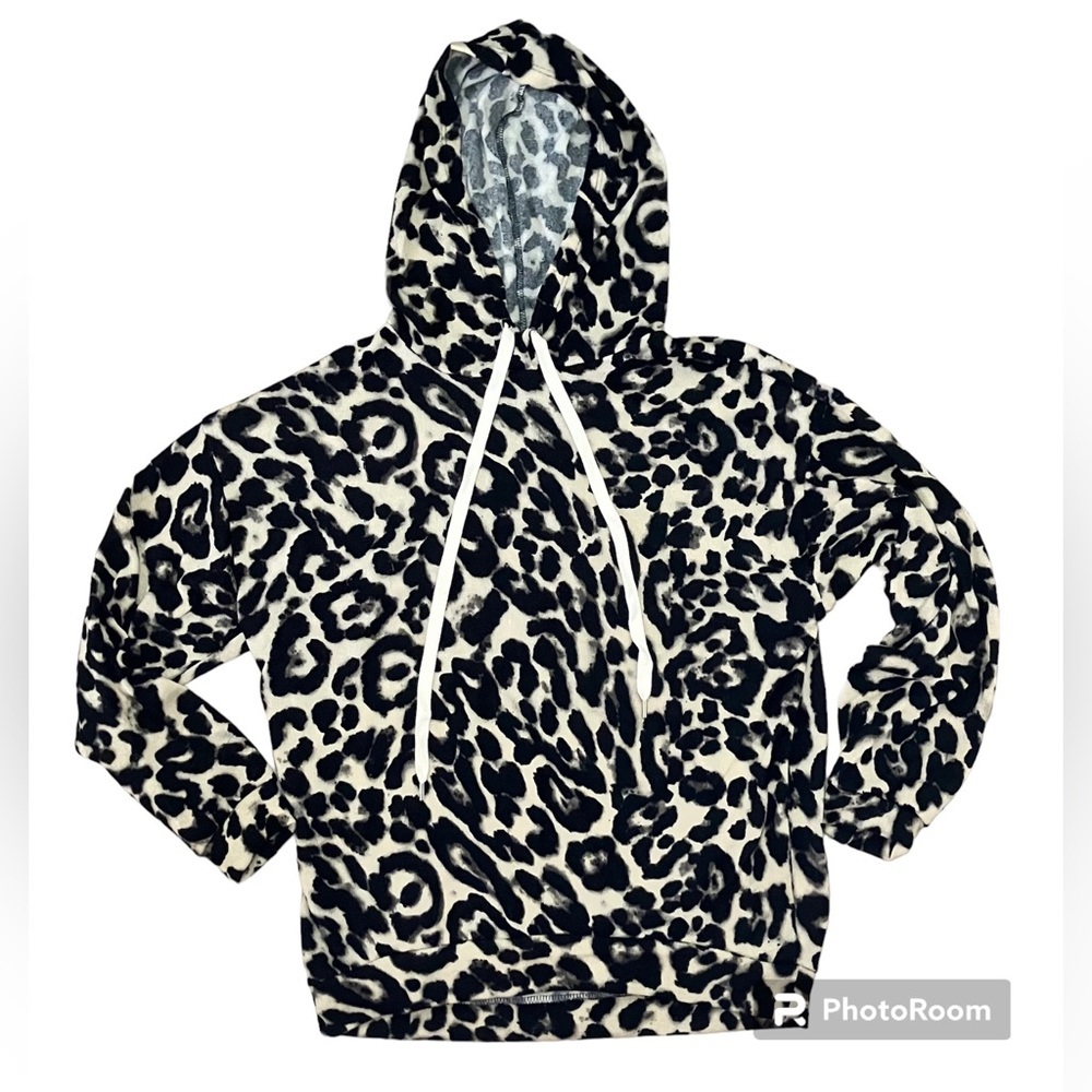 White Birch Women’s Lightweight Knit Pullover Hoodie in Leopard Print Sz S